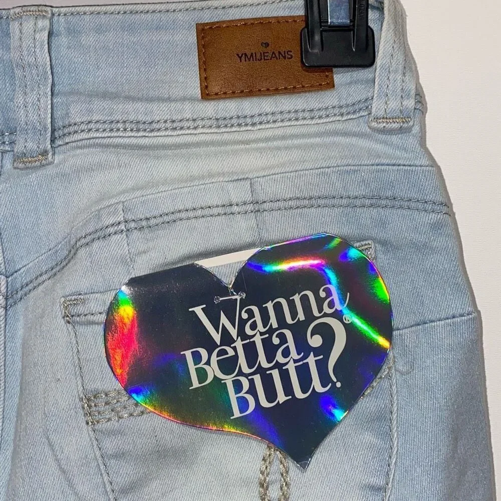 YMI Wanna‎ Betta Butt Distressed Light Wash Cropped Jeans Size 6 C107666 Capris